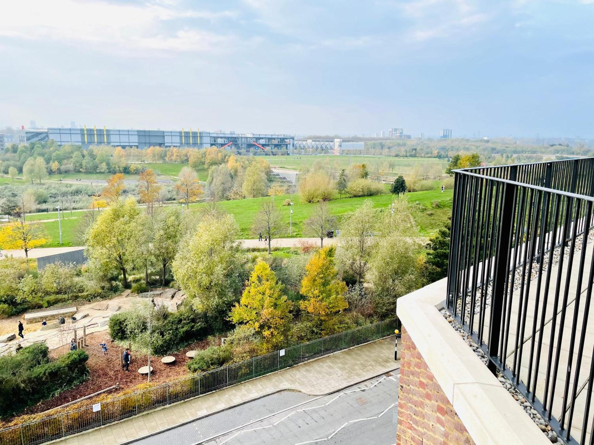 Panoramic Park And City Penthouses Retreat London Ruang foto